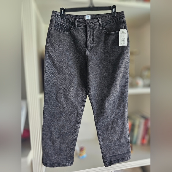 Time and Tru Women's High Rise Relaxed Boyfriend Jeans, 26" Inseam, Size 14 - Picture 5 of 6